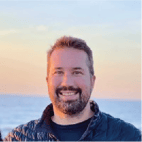 LS head shot_50x50-1